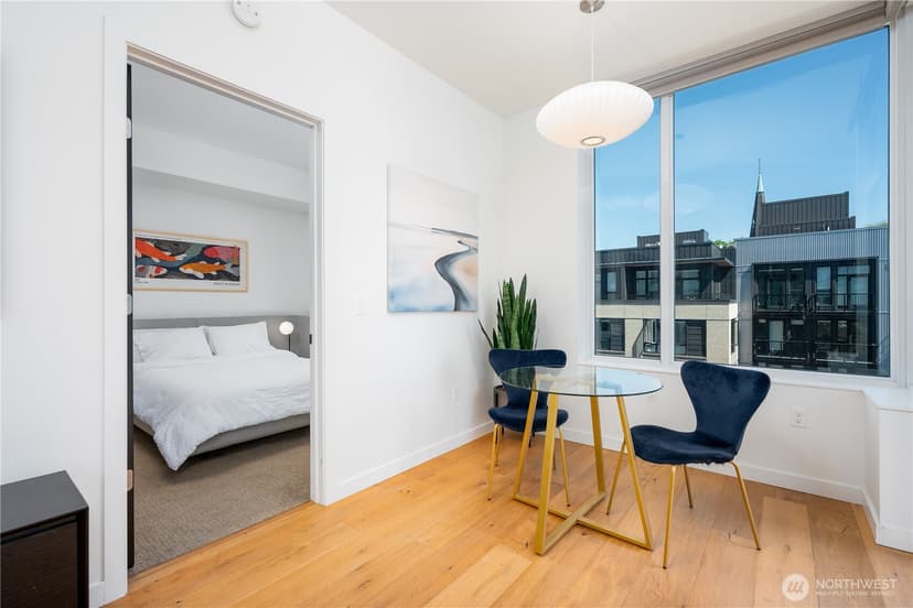 Property photo for 1321 Seneca Street #703, Seattle photo 14