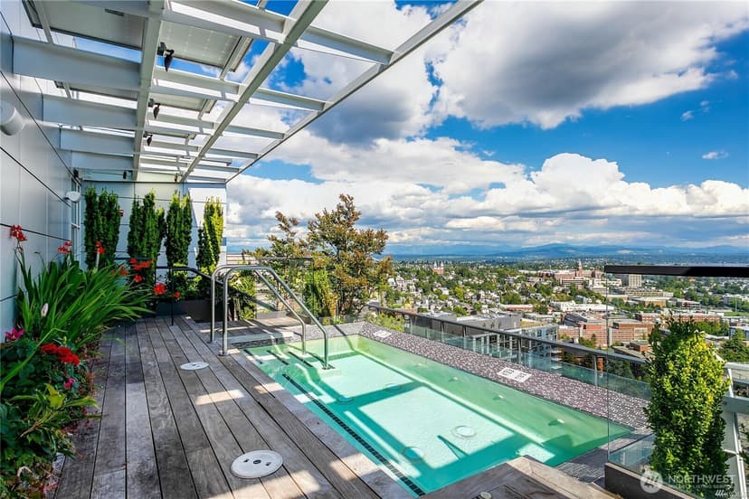 Property photo for 1321 Seneca Street #703, Seattle photo 21