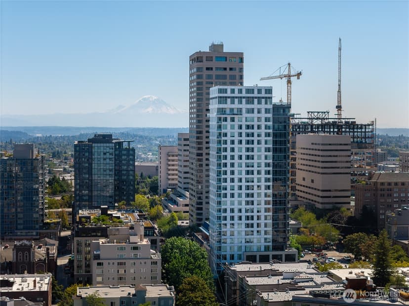 Property photo for 1321 Seneca Street #703, Seattle photo 35