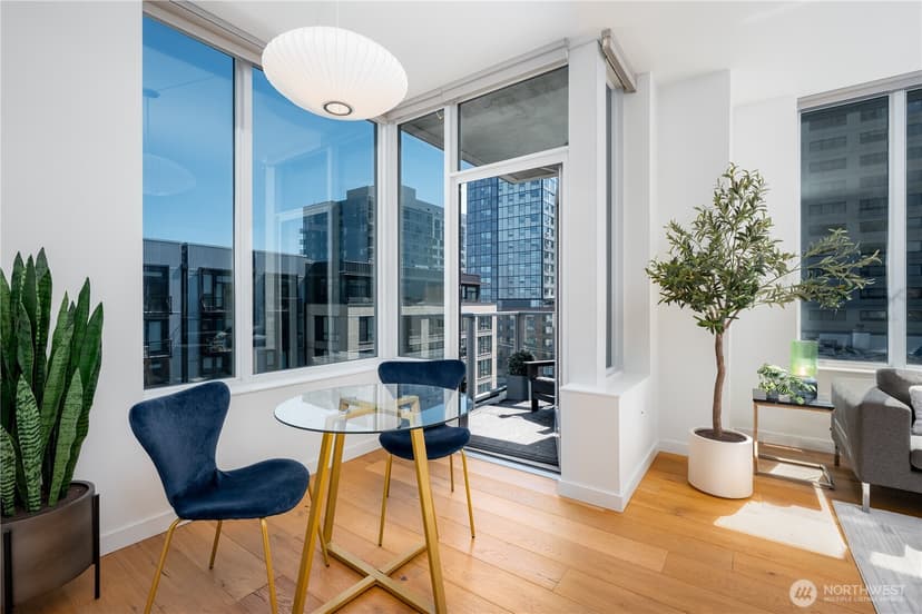 Property photo for 1321 Seneca Street #703, Seattle photo 13