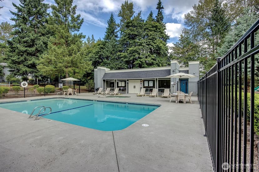 Property photo for 4641 West Lake Sammamish Parkway SE #F105, Issaquah photo 28