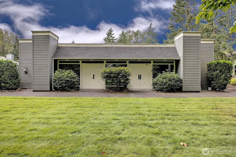 Property photo for 4641 West Lake Sammamish Parkway SE #F105, Issaquah photo 30
