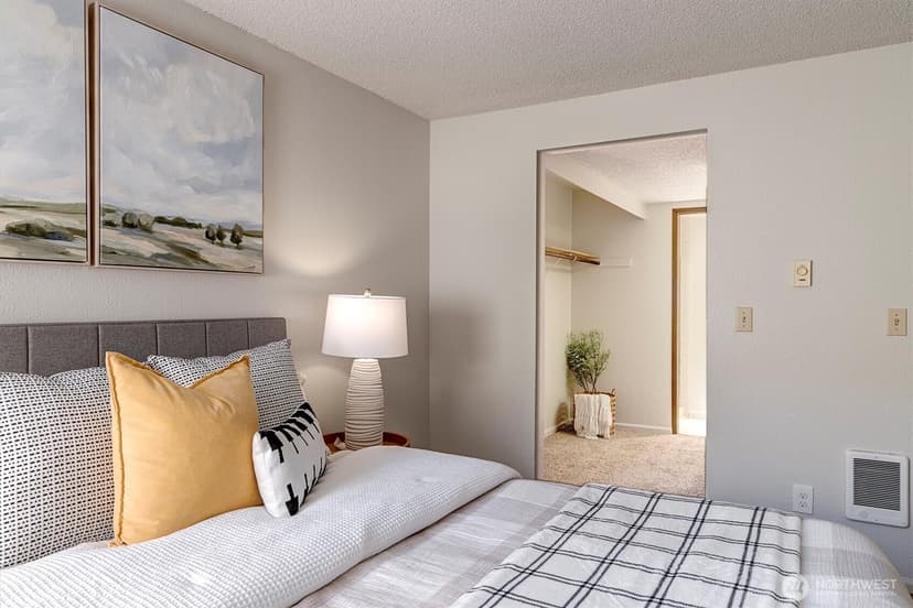 Property photo for 4641 West Lake Sammamish Parkway SE #F105, Issaquah photo 20
