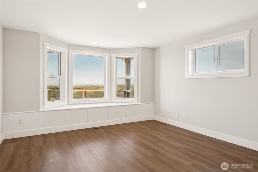 Property photo for 1073 Ocean Shores Boulevard SW, Ocean Shores photo 26