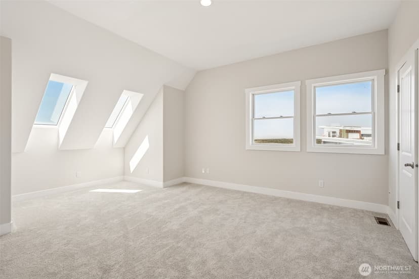 Property photo for 1073 Ocean Shores Boulevard SW, Ocean Shores photo 33