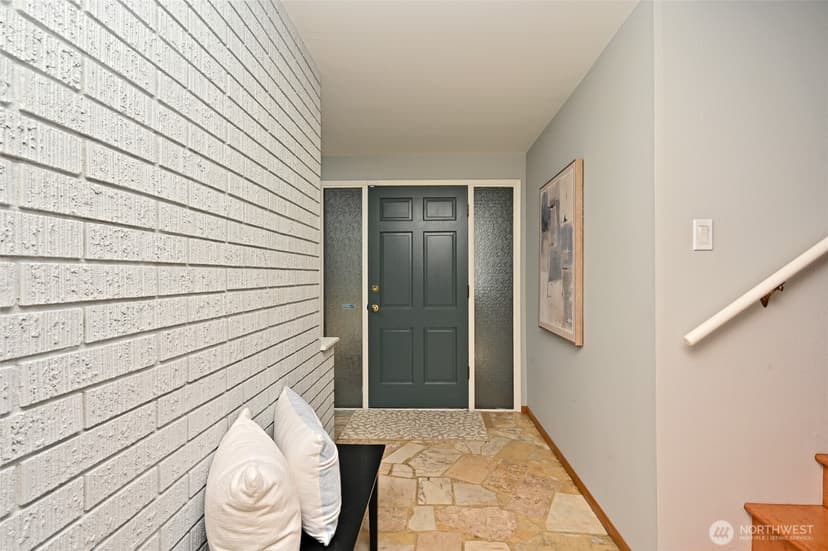 Property photo for 510 NW 201st Place, Shoreline photo 3