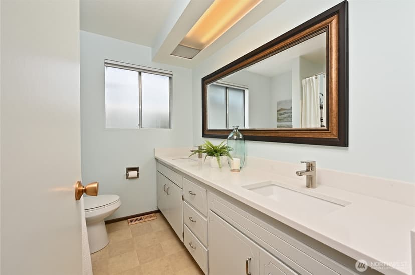 Property photo for 510 NW 201st Place, Shoreline photo 15