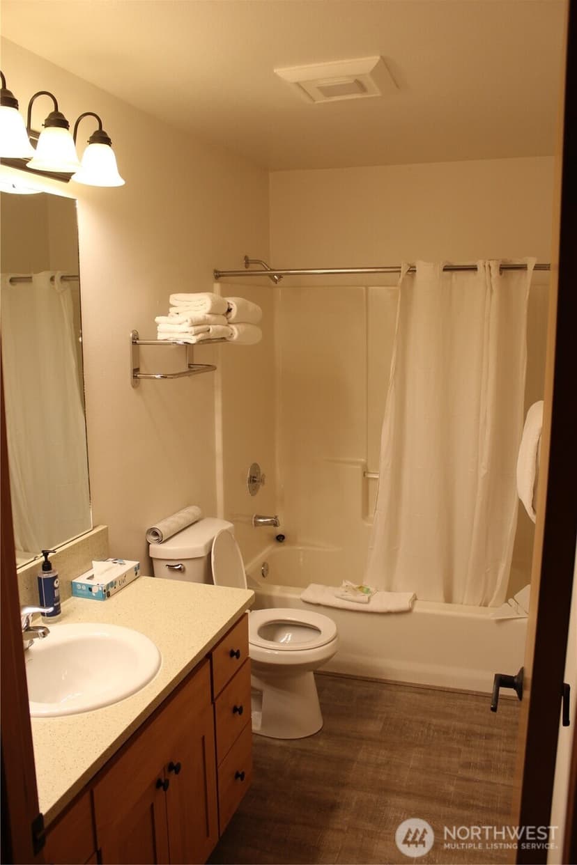Property photo for 100 Lake Chelan Shores Dr. #17-4C, Chelan photo 12