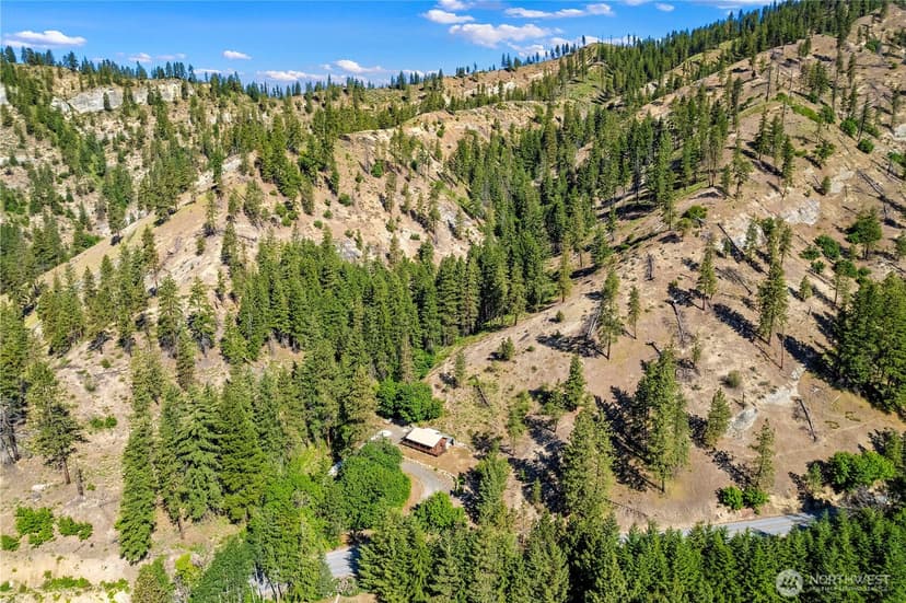 Property photo for 9460 Eagle Creek Road, Leavenworth photo 3