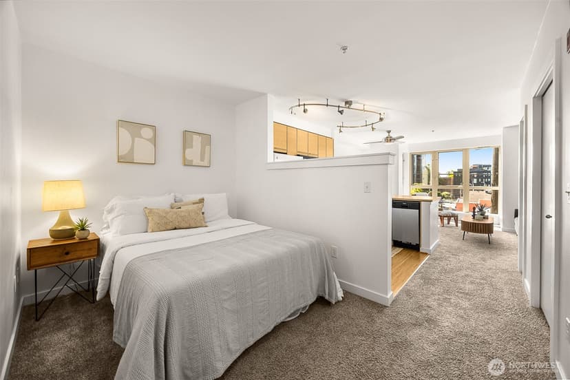 Property photo for 1410 E Pine Street #W326, Seattle photo 11