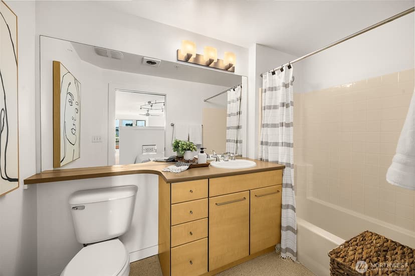 Property photo for 1410 E Pine Street #W326, Seattle photo 15
