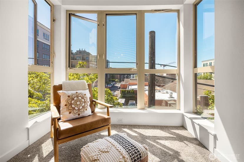 Property photo for 1410 E Pine Street #W326, Seattle photo 4