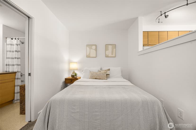 Property photo for 1410 E Pine Street #W326, Seattle photo 12