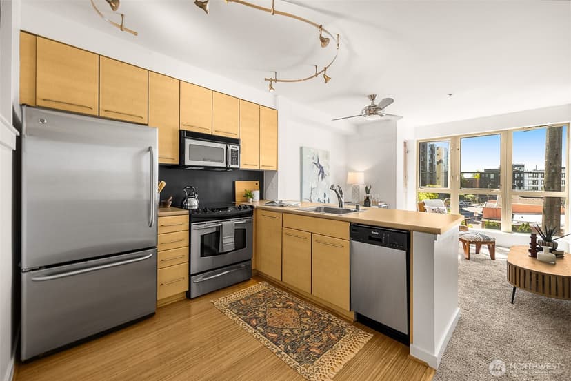 Property photo for 1410 E Pine Street #W326, Seattle photo 6