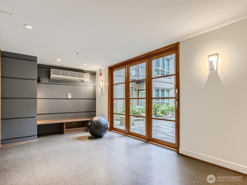 Property photo for 1410 E Pine Street #W326, Seattle photo 24