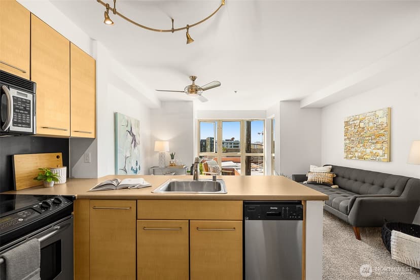 Property photo for 1410 E Pine Street #W326, Seattle photo 7