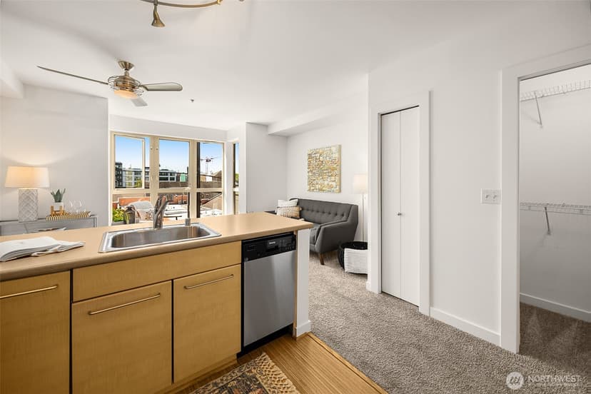 Property photo for 1410 E Pine Street #W326, Seattle photo 10