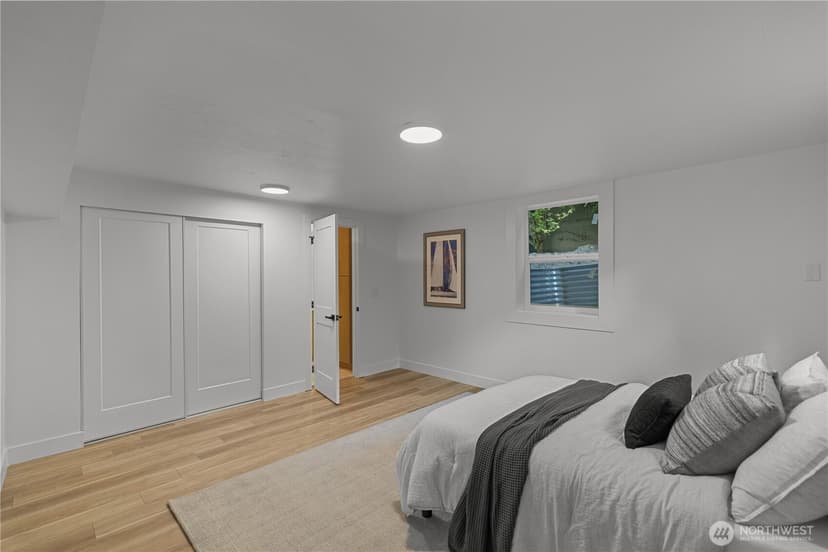Property photo for 916 N Stadium Way, Tacoma photo 32