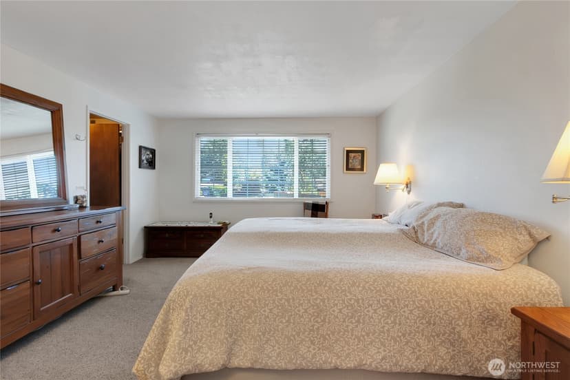 Property photo for 7725 91st Avenue SW, Lakewood photo 23