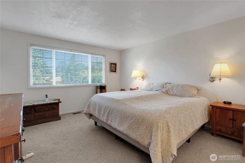 Property photo for 7725 91st Avenue SW, Lakewood photo 25