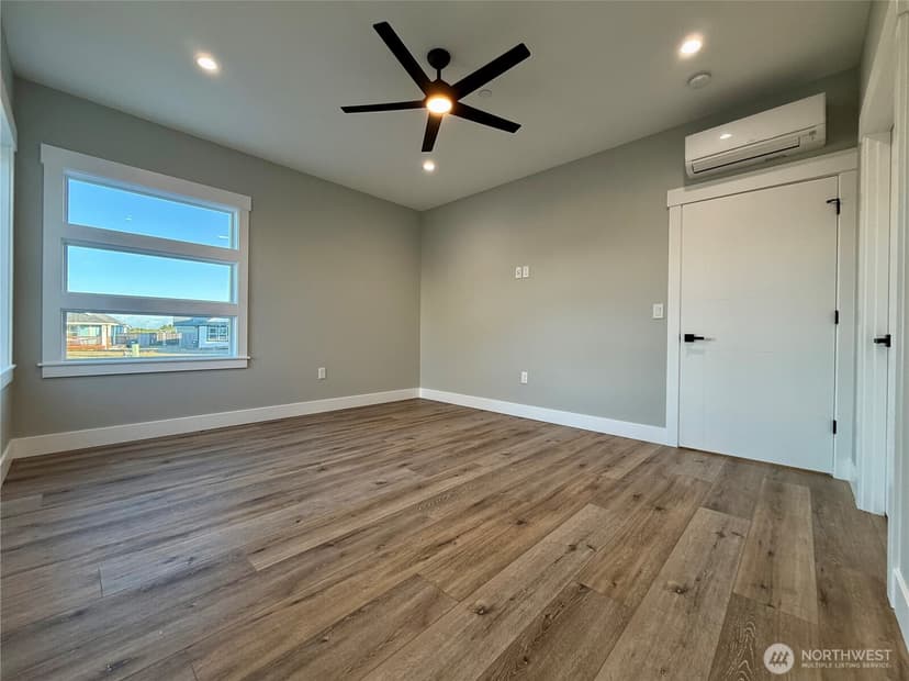 Property photo for 996 Alida Court SE, Ocean Shores photo 32