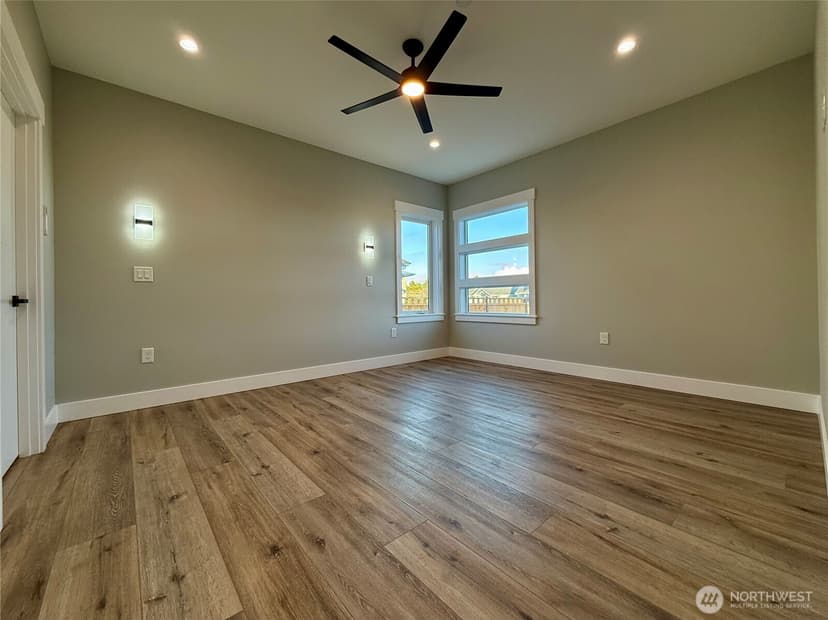 Property photo for 996 Alida Court SE, Ocean Shores photo 26