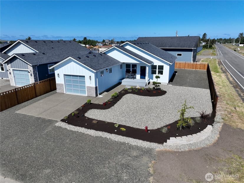 Property photo for 990 Alida Court SE, Ocean Shores photo 2