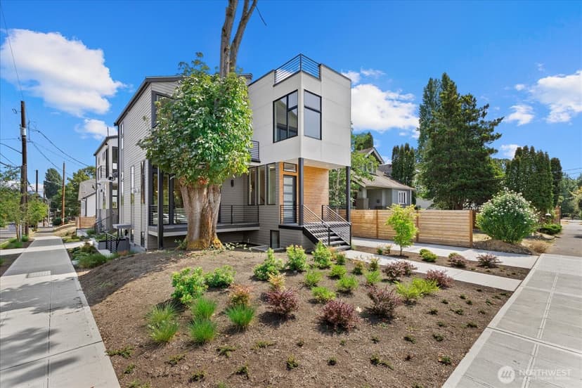 Property photo for 128 24th Avenue, Seattle photo 21