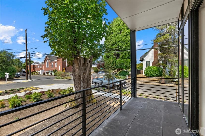 Property photo for 128 24th Avenue, Seattle photo 19