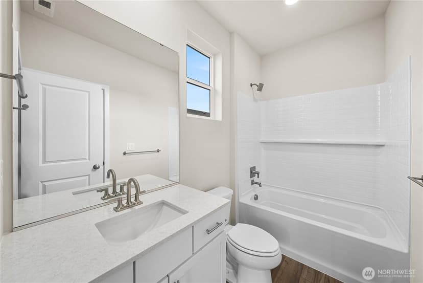 Property photo for 6001 Thornhill Avenue SW, Port Orchard photo 19