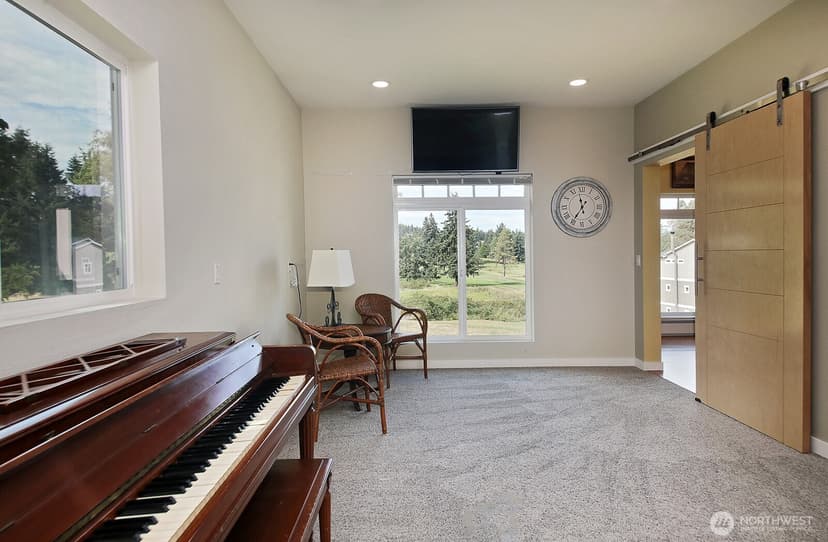 Property photo for 2445 Discovery Place, Langley photo 14
