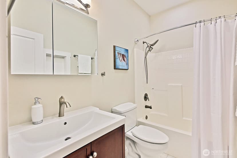 Property photo for 2445 Discovery Place, Langley photo 27