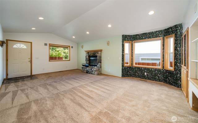 Property photo for 116 E Raymond Avenue, Chelan photo 5