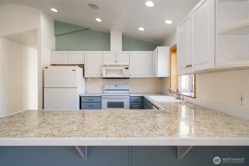 Property photo for 116 E Raymond Avenue, Chelan photo 13