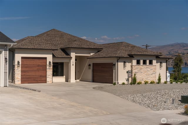 Property photo for 18 Loretta Lane, Chelan photo 3