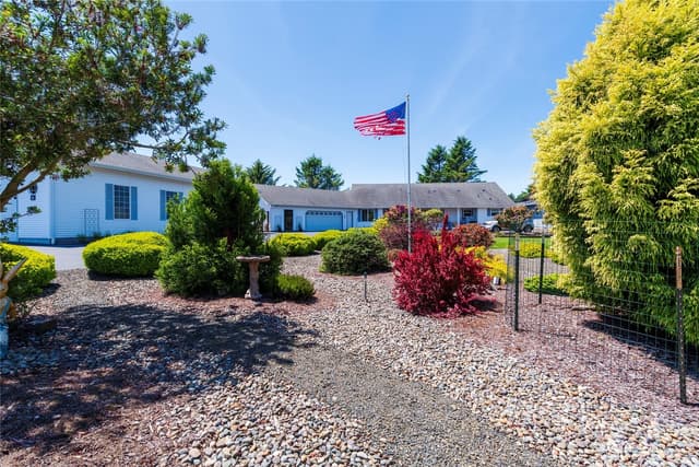 Property photo for 363 SE Eagle Nest Court, Ocean Shores photo 5