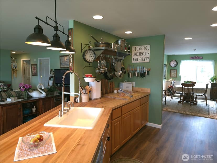 Property photo for 363 SE Eagle Nest Court, Ocean Shores photo 10