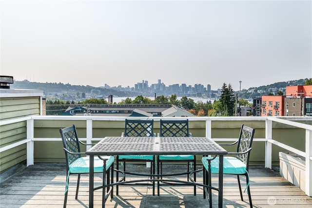 Property photo for 3420 Burke Avenue N #B302, Seattle