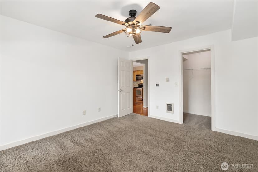 Property photo for 13421 97th Avenue E #207, Puyallup photo 25