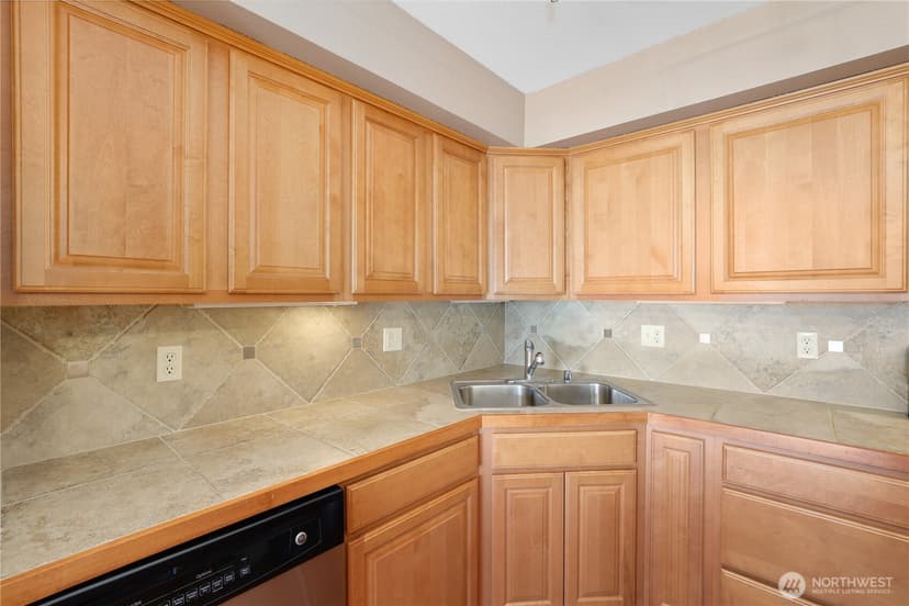 Property photo for 13421 97th Avenue E #207, Puyallup photo 18