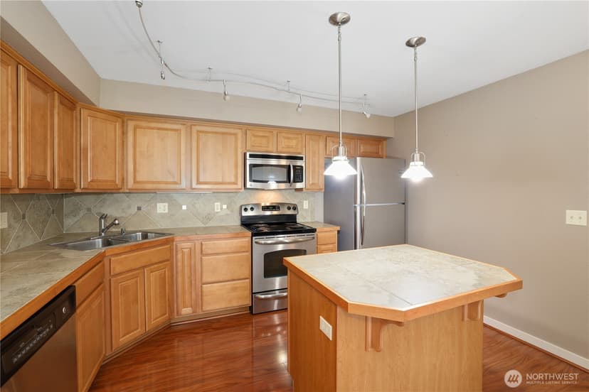 Property photo for 13421 97th Avenue E #207, Puyallup photo 14