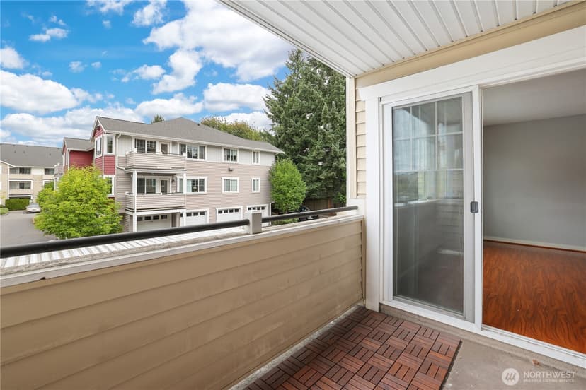 Property photo for 13421 97th Avenue E #207, Puyallup photo 9