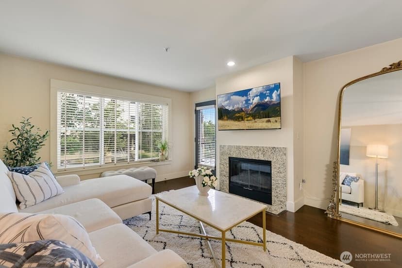 Property photo for 3202 SW Avalon Way #102, Seattle photo 8