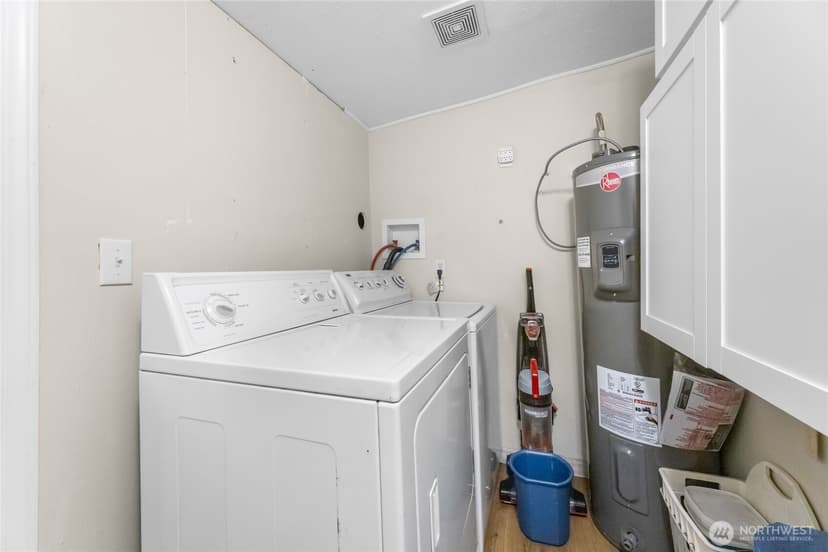 Property photo for 12803 Nyanza Rd, Lakewood photo 14