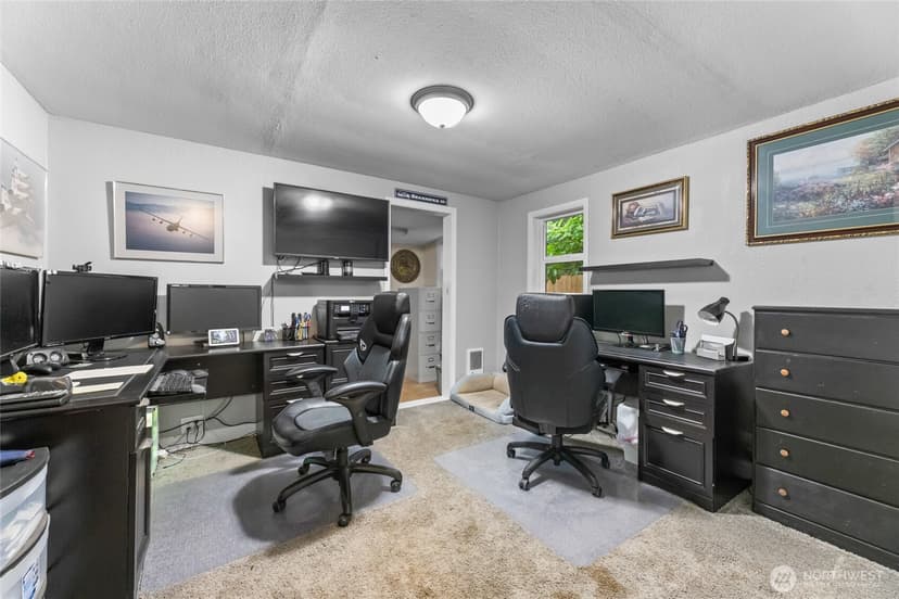 Property photo for 12803 Nyanza Rd, Lakewood photo 6