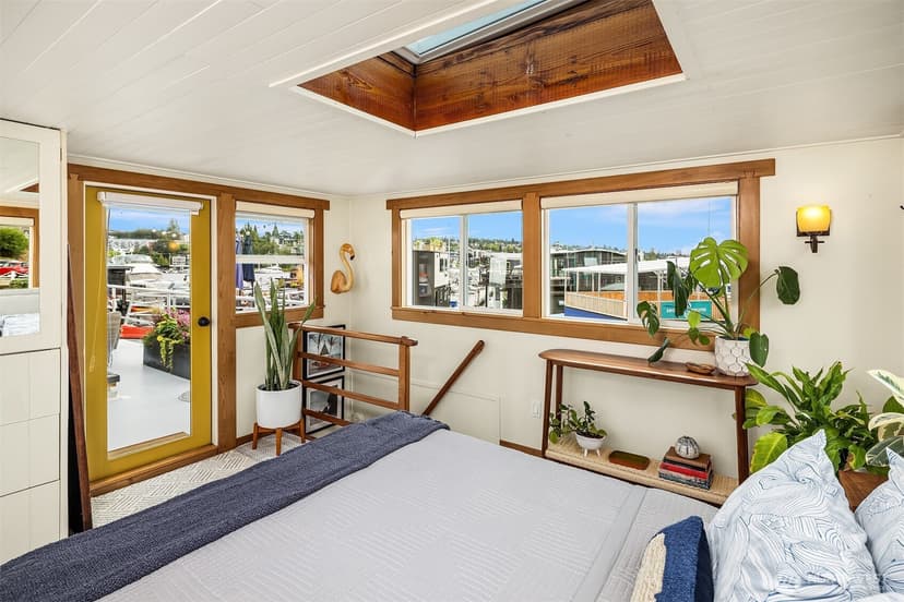 Property photo for 2401 N Northlake Way #F-5, Seattle photo 21