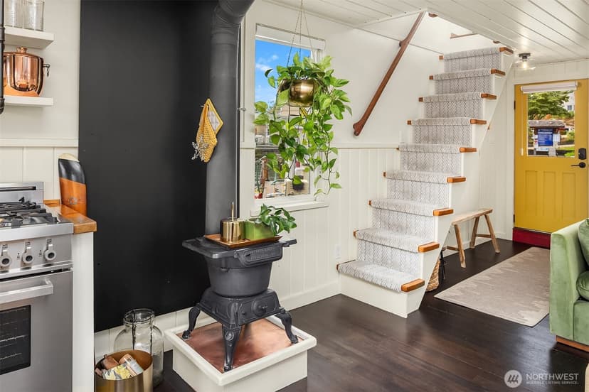 Property photo for 2401 N Northlake Way #F-5, Seattle photo 15