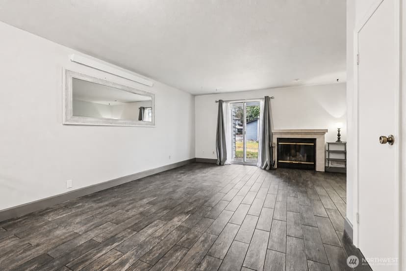 Property photo for 280 NW Newport Way #B14, Issaquah photo 6