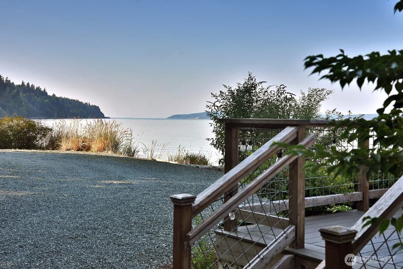 Property photo for 4653 Saratoga Road, Langley photo 5