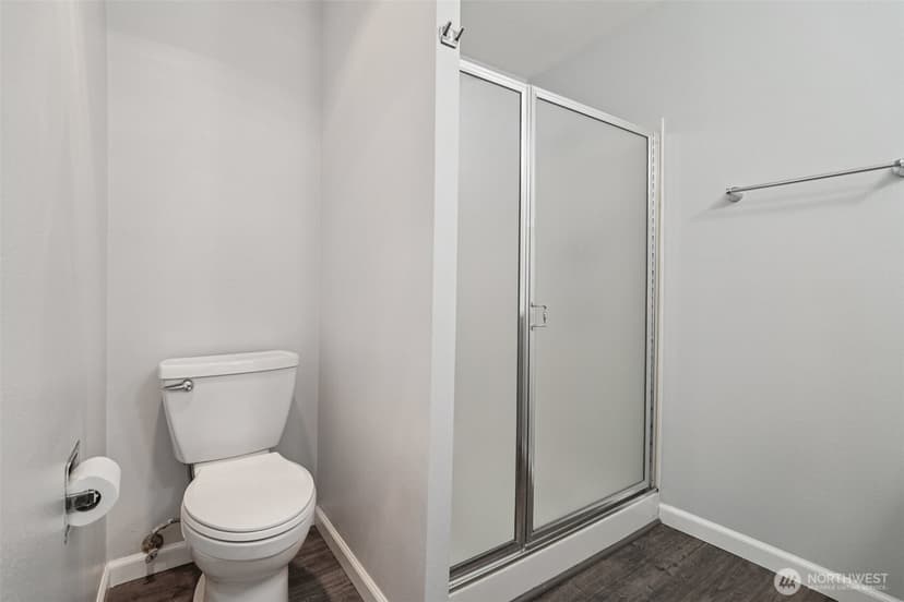 Property photo for 12818 SE 41st Lane #B103, Bellevue photo 15